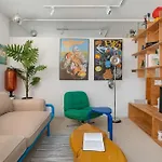 Colorful & Designer In The Centre Of By Renters * Γκντίνια