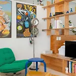 Colorful & Designer In The Centre Of By Renters Διαμέρισμα