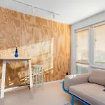 Colorful & Designer In The Centre Of By Renters Διαμέρισμα *